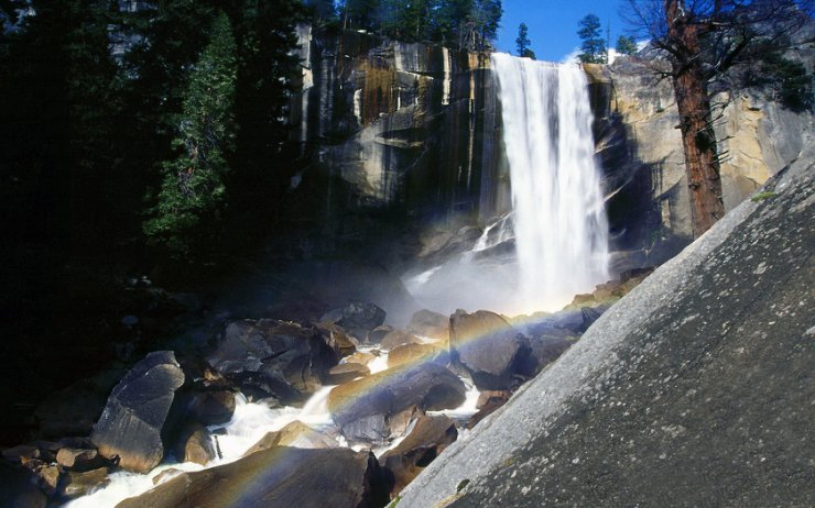 1680x1050 - Vernal Falls, Yosemite National Park, California.jpg