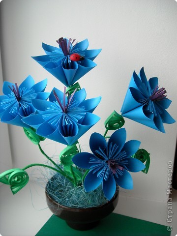 Kompozycje kwiatowe z kwiatów origami ściągnięte z netu2 - kvil_001.jpg