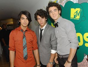 plotki - Jonas- Brothers-opowiadają o swoich dziewczynach.bmp