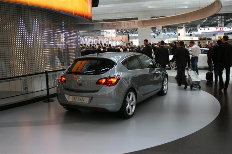 Opel Astra 2010 - 5dce614c38ab9207541a42088e7a71cb,21,1.jpg