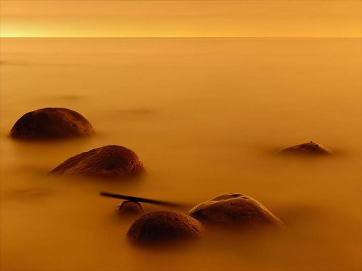 tapety - Sea_of_the_mist.jpg