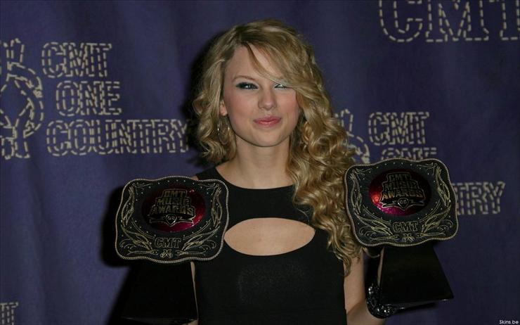 Taylor Swift - Taylor Swift 25.jpg