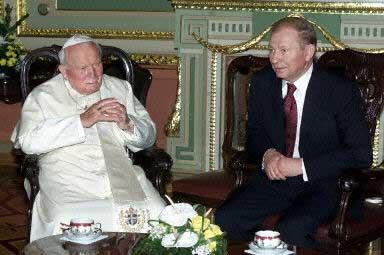 Pielgrzymka Jana Pawła II Na Ukrainę - 08.jpg