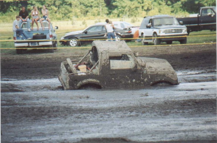 Tapety - truck 4x4 mud bog suzuki samuria chevy ford jeep dodge stuck of.jpg