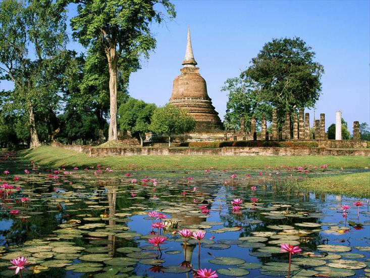 Krajobrazy - Wat Sa Si, Sukhothai Historical Park, Thailand.jpg