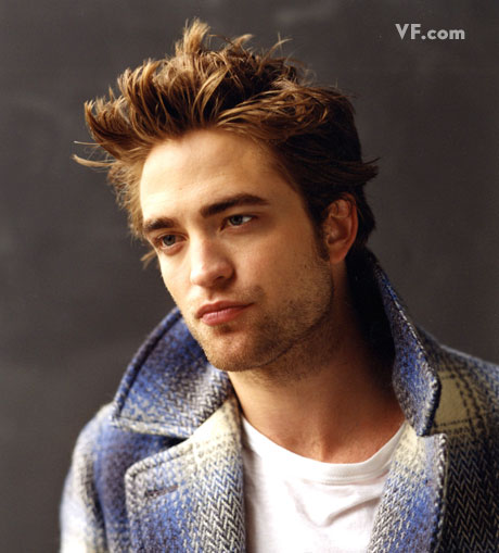 Robert Pattinson Edward Cullen - pattinson-C-0912-12.jpg