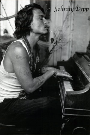Johnny Depp - 846499Johnny-Depp-Piano-Posters.jpg