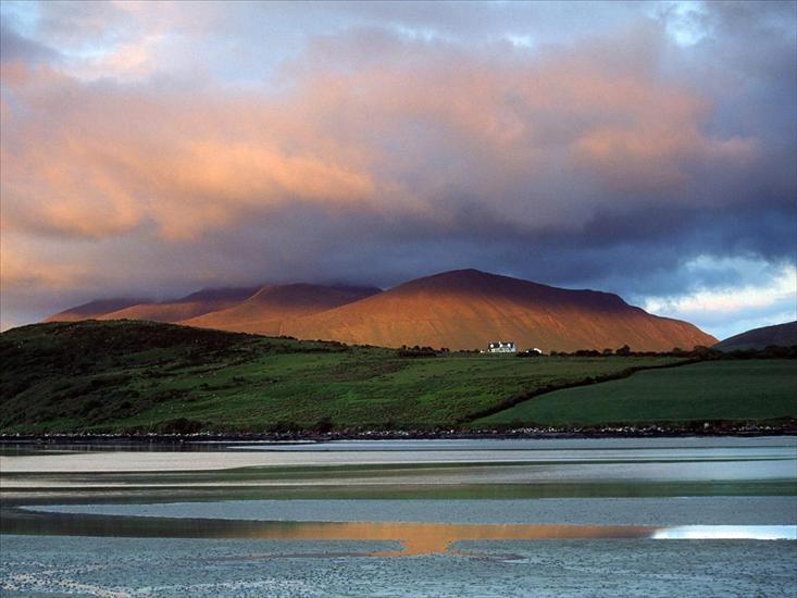 Webshots Premium Wallpapers - Stradbally and Beenoskee Mountains, Dingle Peninsula, County Kerry, Ireland.jpg