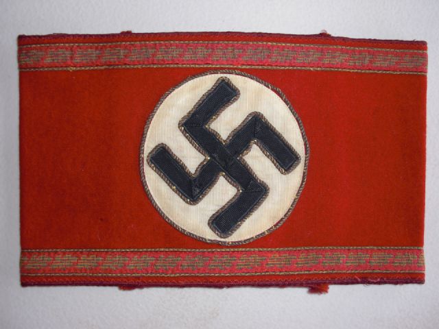 Umundurowanie - Odznaczenia III Rzeszy - Opaska na ramie NSDAP.jpg