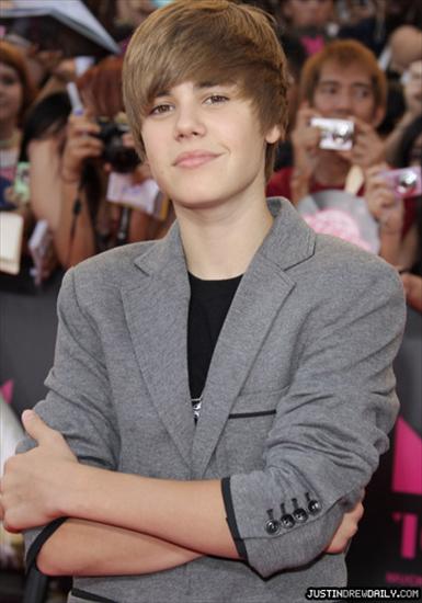Justin Bieber - 21stAnnualMuchMusicVideoAward_0026.jpg