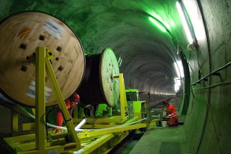 najdłuższy tunel na świecie - d7808543250f6e467a9d542ad96332b3,21,1.jpg