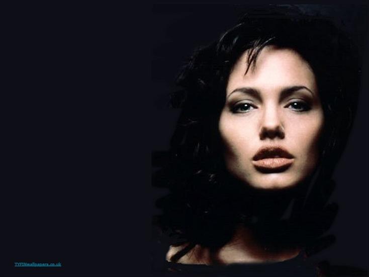 Angelina Jolie - angelina jolie 71.jpg