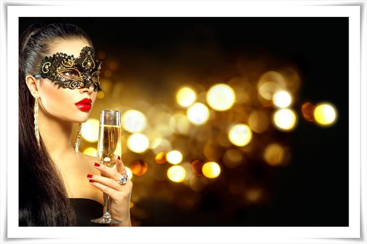 Karnawał - sexy-model-woman-glass-champagne-wearing-venetian-masquerade-mask-801059861.jpg