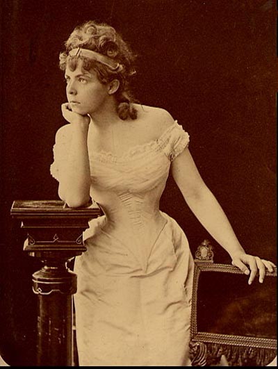 stare pocztówki zdjęcia - Marie Bashkirsteff,Ukranian born russian sculptor, painter and diarist. Circa 1880.jpg