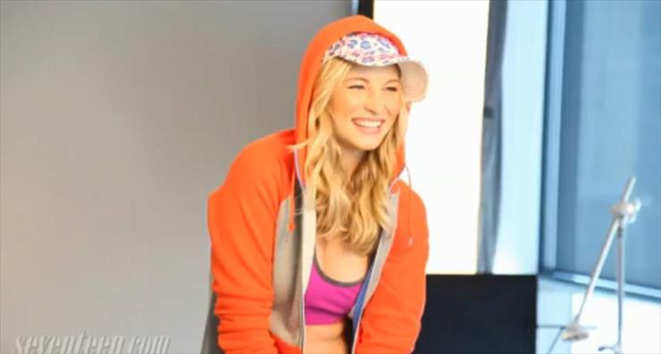 screencaps - BTS-of-Candice-s-Seventeen-Fitness-photoshoot-candice-accola-25986549-1276-685.jpg