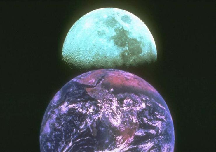 Kosmos - Ziemia i Wenus.jpg