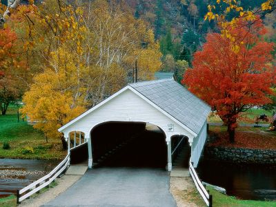 MOSTY - normal_Stark_Village_in_Autumn,_New_Hampshire.jpg