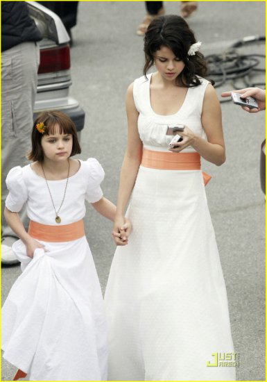 Selena Gomez - selena-gomez-white-dress-11.jpg