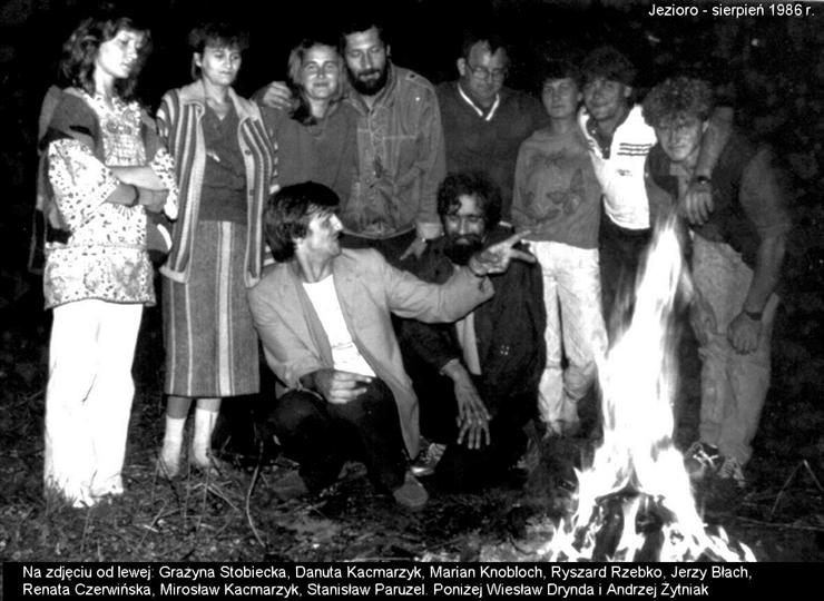 Jezioro 1986 - 13 zabawa przy ognisku.jpg