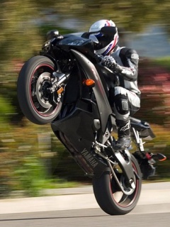 Motocykle 240x360 - Yamaha_R1 3.jpg
