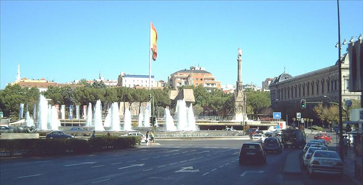 Madryt - Plaza_de_Colón_Madrid_01.jpg